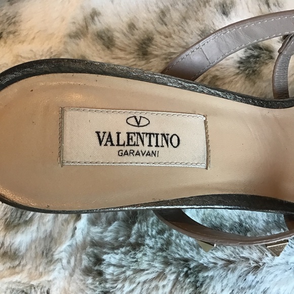 VALENTINO GARAVANI. Rockstud Crisscross Mules Sz 38.5 - Picture 4 of 7